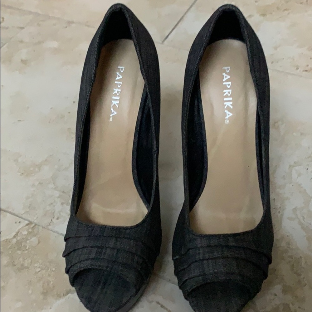Shoes - Picture 2 of 3